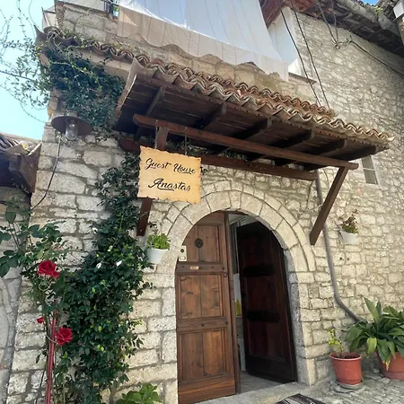 Anastas * Berat